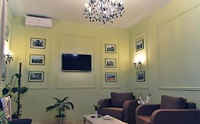 Classic Apartment On Zhukovskoho
